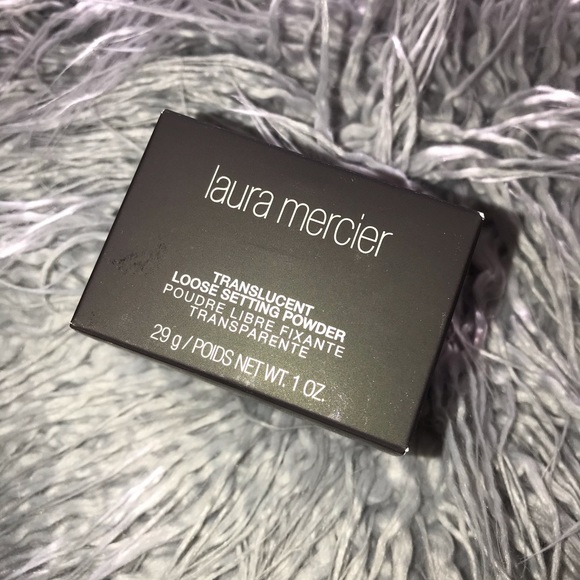 Laura Mercier Translucent Powder - Picture 4 of 4